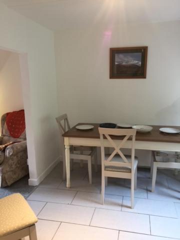 Ty Canol Villa Ystalyfera Buitenkant foto